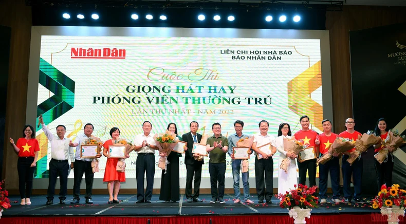 Cuộc thi Giọng hát hay phóng viên thường trú Báo Nhân Dân lần thứ Nhất. -0