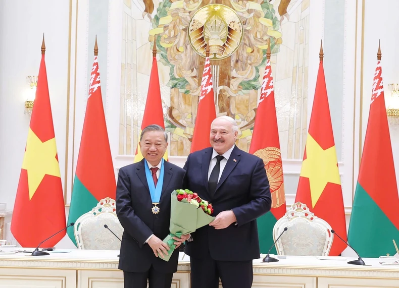 Tổng Bí thư Tô Lâm và Phu nhân kết thúc tốt đẹp chuyến thăm cấp Nhà nước Cộng hòa Belarus ảnh 1