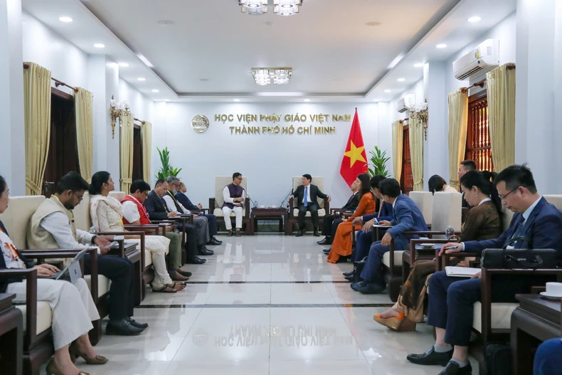 Chủ tịch nước Lương Cường tiếp Bộ trưởng Các vấn đề nghị viện và dân tộc thiểu số Ấn Độ Kiren Rijiju ảnh 1