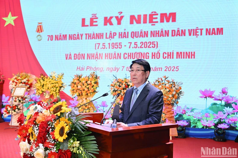 Chủ tịch nước Lương Cường dự Lễ kỷ niệm và trao Huân chương Hồ Chí Minh tặng Quân chủng Hải quân ảnh 1