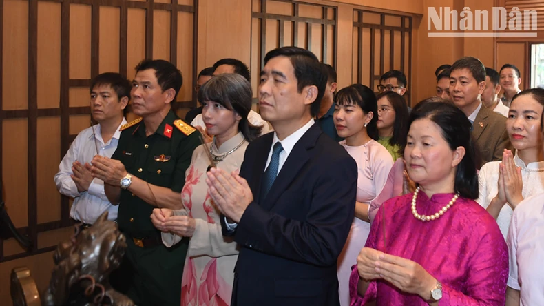 Mít-tinh kỷ niệm 50 năm Ngày Giải phóng miền nam, thống nhất đất nước tại Thái Lan ảnh 5