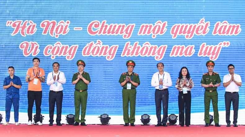 Công an Hà Nội phát động Tháng hành động phòng, chống ma túy năm 2025 ảnh 1