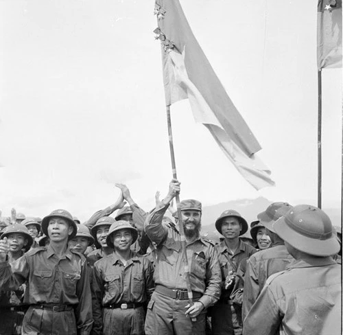 Chủ tịch Hồ Chí Minh - Ngọn đuốc soi đường cho tự do, công lý và hòa bình nhân loại ảnh 2