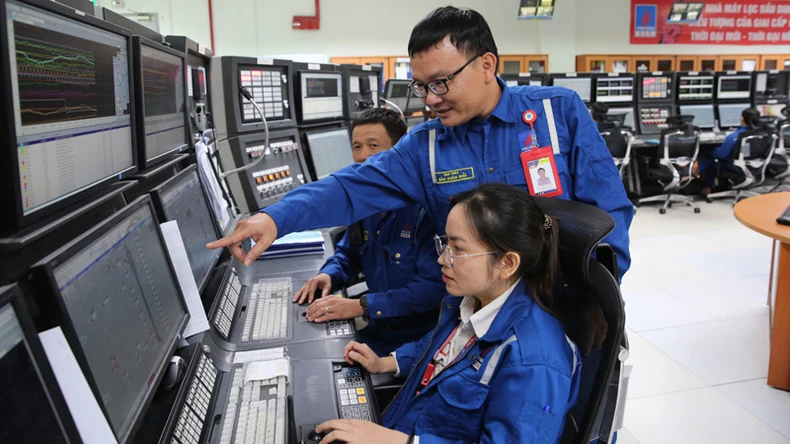BSR achieved revenue of nearly 32 trillion VND photo 2