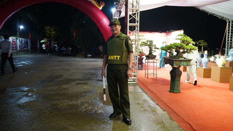 Anunciando el festival de la aldea de Bat Trang como patrimonio cultural inmaterial nacional foto 6