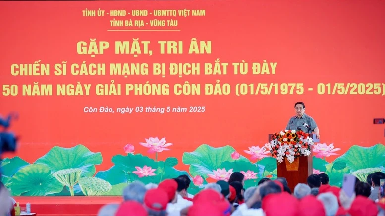 Thủ tướng Phạm Minh Chính: Tấm gương sống và chiến đấu của các chiến sĩ cách mạng sắt son một lòng vì nước mãi mãi lưu danh trong sử sách dân tộc. (Ảnh: NHẬT BẮC/VGP)