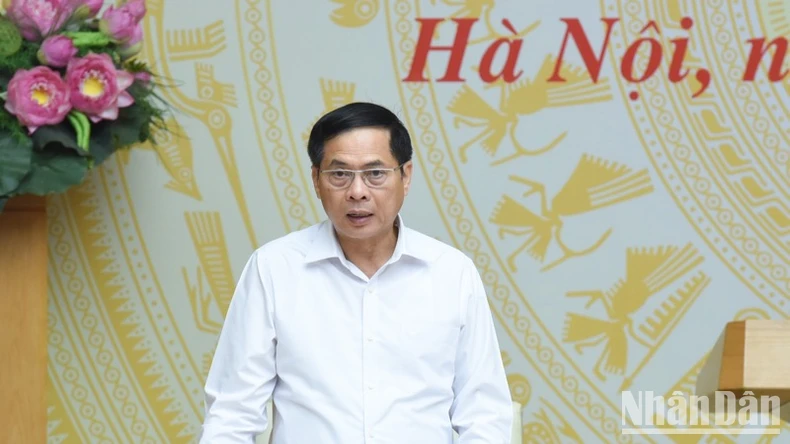 Chấn chỉnh, siết chặt công tác chống buôn lậu, gian lận thương mại và hàng giả, hàng nhái ảnh 2