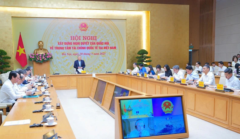 Nỗ lực hoàn thiện dự thảo Nghị quyết của Quốc hội về Trung tâm tài chính quốc tế tại Việt Nam- Ảnh 2. Nỗ lực hoàn thiện dự thảo Nghị quyết của Quốc hội về Trung tâm tài chính quốc tế tại Việt Nam- Ảnh 2.