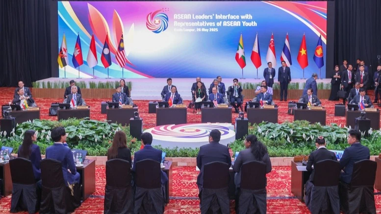 Lãnh đạo ASEAN đối thoại với Nghị viện, doanh nghiệp và thanh niên ảnh 6