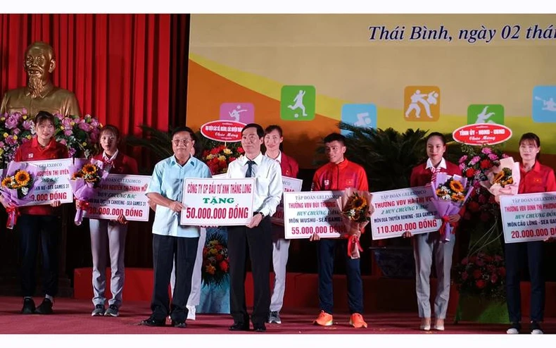 Hơn 1,5 tỷ đồng trao thưởng cho vận động viên, huấn luyện viên Thái Bình đạt thành tích tại Seagames 31 -0
