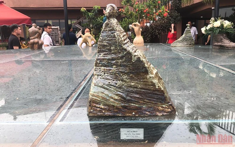 Triển lãm gốm trên đất nghề -0