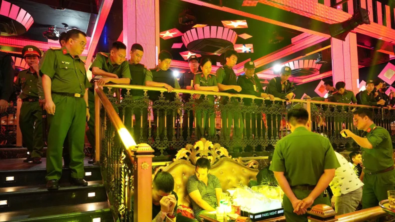Khởi tố 6 vụ án, bắt tạm giam 22 bị can liên quan đến quán bar tại Phan Thiết ảnh 1