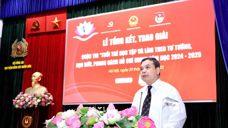 Trao giải Cuộc thi “Tuổi trẻ học tập và làm theo tư tưởng, đạo đức, phong cách Hồ Chí Minh” năm học 2024-2025 ảnh 3