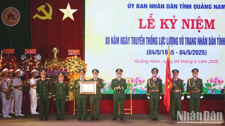 Kỷ niệm 80 năm Ngày truyền thống lực lượng vũ trang nhân dân tỉnh Quảng Nam ảnh 4