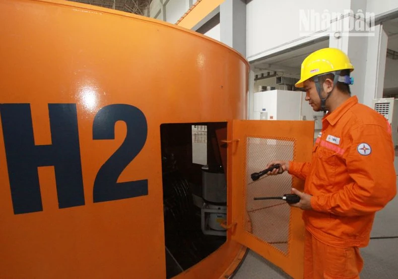 Thủy điện Sơn La trước khó khăn thiếu nước vận hành ảnh 9