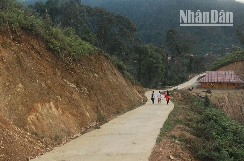 Phát triển kết cấu hạ tầng giao thông Sơn La đồng bộ, hiện đại ảnh 4