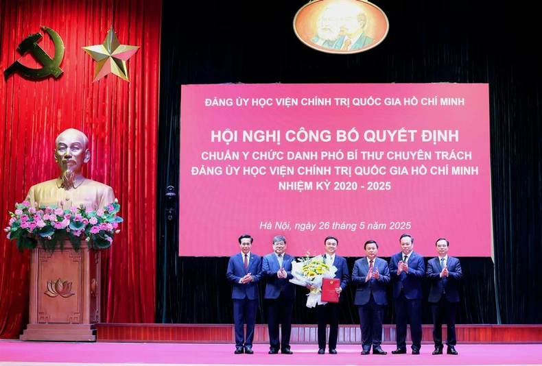 Đồng chí Trương Công Đắc giữ chức Phó Bí thư chuyên trách Đảng ủy Học viện Chính trị quốc gia Hồ Chí Minh ảnh 2
