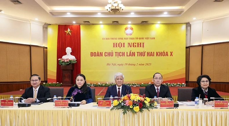 Khai mạc Hội nghị Đoàn Chủ tịch Ủy ban Trung ương Mặt trận Tổ quốc Việt Nam lần thứ hai khóa X ảnh 1