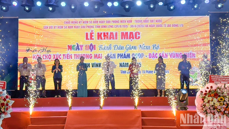 Vĩnh Long khai mạc Ngày hội Bánh dân gian Nam Bộ và Hội chợ Xúc tiến thương mại ảnh 2