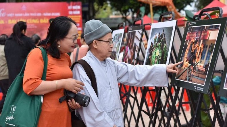  Đắk Lắk khai mạc các hoạt động chào mừng Ngày thơ Việt Nam lần thứ 23 năm 2025 ảnh 4