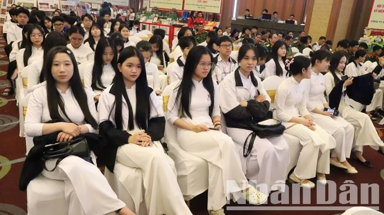 Phát huy tinh thần Chiến thắng Tây Nguyên, xây dựng Đắk Lắk giàu đẹp ảnh 7