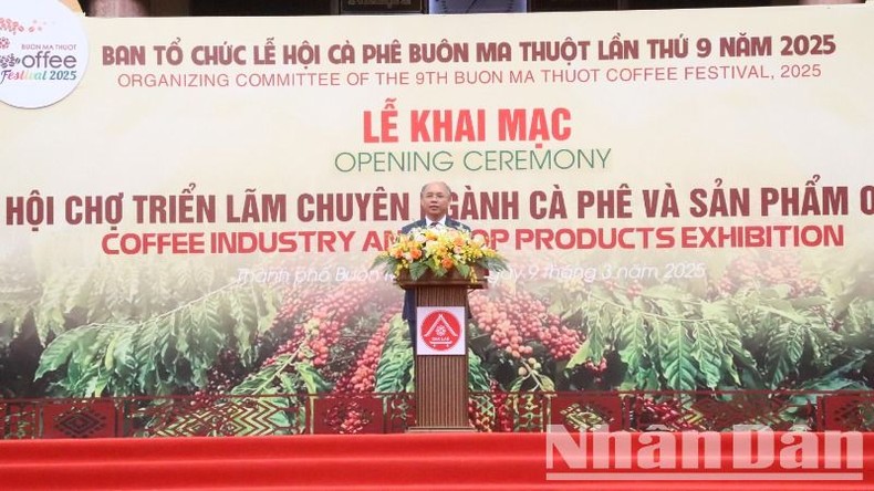 Khai mạc Hội chợ triển lãm chuyên ngành cà-phê và sản phẩm OCOP năm 2025 ảnh 2