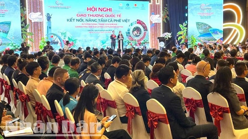 Sản xuất xanh, sạch, hữu cơ - hướng đi mới của ngành cà-phê ảnh 1