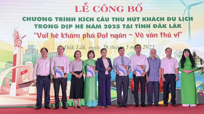 Đắk Lắk công bố Chương trình kích cầu thu hút khách du lịch dịp hè năm 2025 ảnh 4