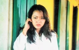 Diễn viên Hồng Ánh vai Quỳ trong phim <B>Người đàn bà mộng du</B>, phim được trao giải Cánh diều vàng (2003).