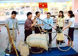 Xe đạp thồ dùng trong Chiến dịch Điện Biên Phủ trưng bày tại Bảo tàng Cách mạng Việt Nam.