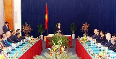 Chủ tịch nước Trần Đức Lương tiếp các Trưởng đoàn tham dự APPF-13