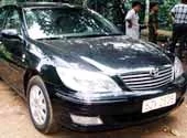 Chiếc xe Toyota Camry mang biển số 52V-2525.