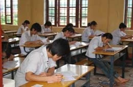 Thí sinh dự thi tốt nghiệp THPT đợt 2, tại TP Lào Cai.