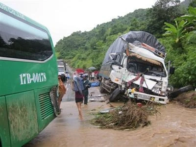 Hiện trường vụ tai nạn do lũ ống gây ra làm một người chết.