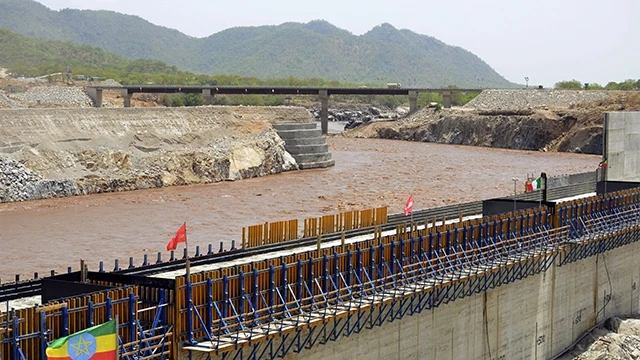 Đập Đại Phục hưng trên dòng phụ lưu Nile Xanh. Ảnh: DAILY NEWS EGYPT