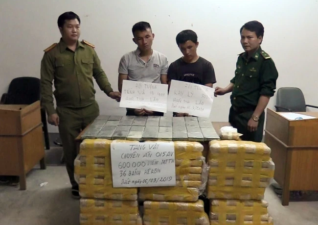 Lực lượng Bộ đội Biên phòng Việt Nam phối hợp cảnh sát chống ma túy Lào bắt ba đối tượng, thu giữ 140 kg ma túy các loại.