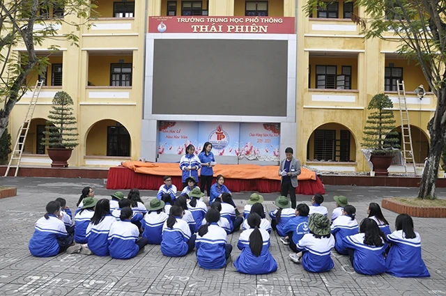 Giờ học trải nghiệm của học sinh Trường THPT Thái Phiên, quận Ngô Quyền (TP Hải Phòng).