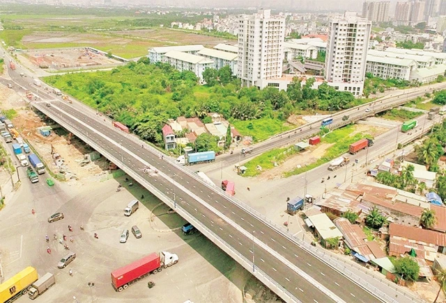 Khánh thành cầu vượt Mỹ Thủy và nút giao thông Đại học Quốc gia TP Hồ Chí Minh, đã góp phần làm giảm áp lực giao thông ở cửa ngõ phía đông thành phố.