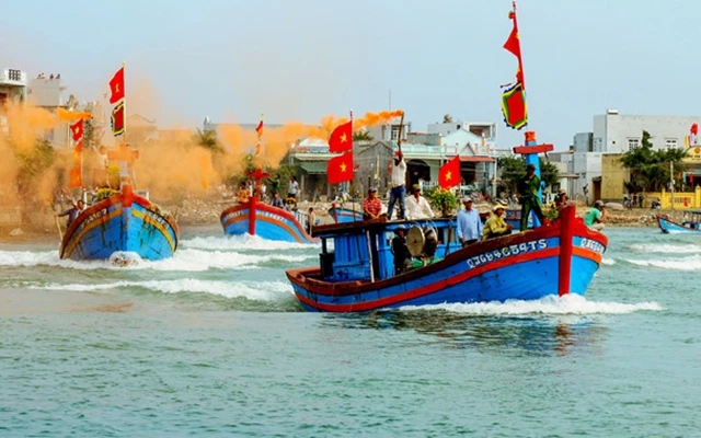 Lễ hội mở cửa biển, ra khơi đầu năm của ngư dân Sa Huỳnh (Quảng Ngãi). Ảnh: Minh Hoàng