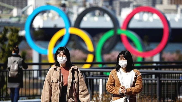 Quyết định hoãn Olympic của IOC và Nhật Bản được đa số ủng hộ.
