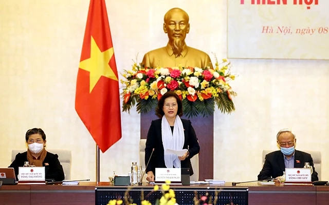 Chủ tịch Quốc hội Nguyễn Thị Kim Ngân phát biểu khai mạc phiên họp. Ảnh: Trọng đức (ttxvn)