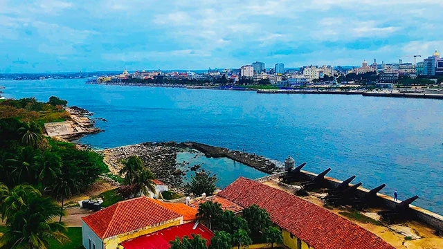 Pháo đài El Morro án ngữ vịnh Havana của Cuba.