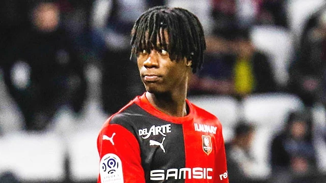 E.Camavinga sẽ gắn bó với Rennes thêm ít nhất một mùa giải