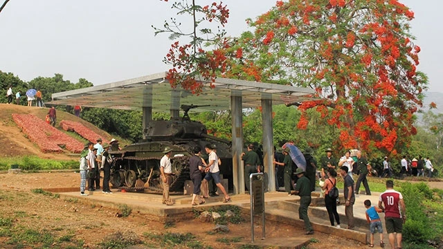 Đồi A1, nơi diễn ra trận quyết chiến trong chiến dịch Điện Biên Phủ năm 1954.