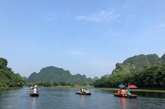 Du lịch Tràng An, Ninh Bình.