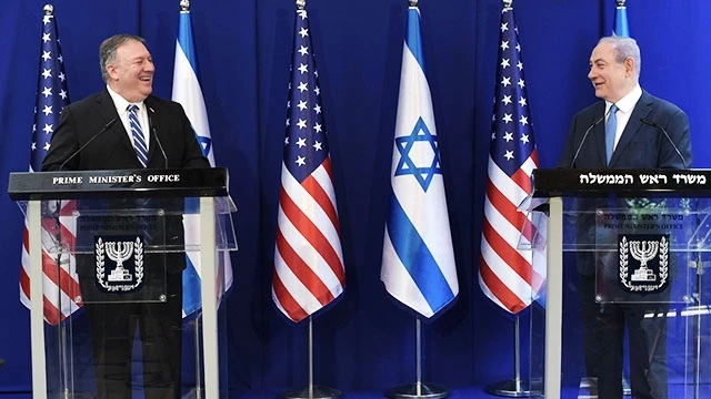 Bộ trưởng Pompeo gặp gỡ Thủ tướng Netanyahu trong chuyến thăm chớp nhoáng tới Israel. Ảnh: PMO