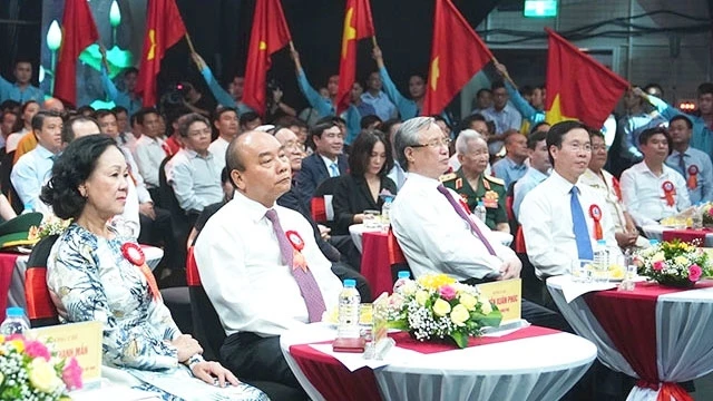 Thủ tướng Nguyễn Xuân Phúc dự buổi giao lưu.