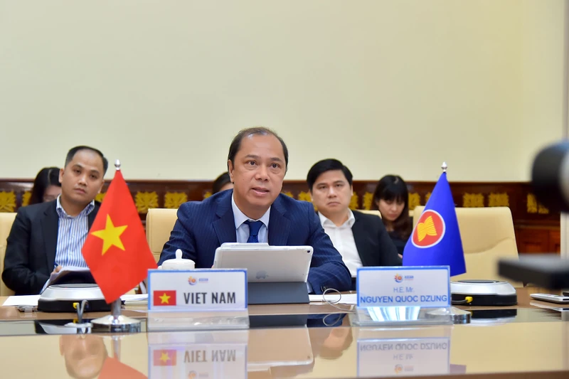 Trưởng SOM ASEAN Việt Nam Nguyễn Quốc Dũng chủ trì Cuộc họp các Quan chức cao cấp ASEAN 