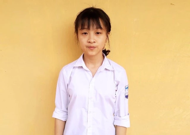 Thí sinh Đoàn Lê Ngân của Tuyên Quang đã giành giải Nhất cá nhân, cuộc thi tìm hiểu lịch sử, văn hóa dân tộc "Tự hào Việt Nam" lần thứ III, năm học 2019-2020.
