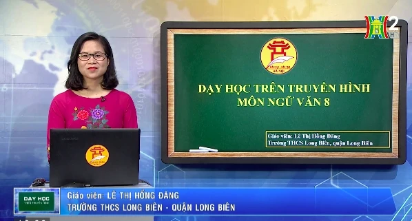 Hình ảnh giáo viên Hà Nội thực hiện dạy học trên truyền hình 